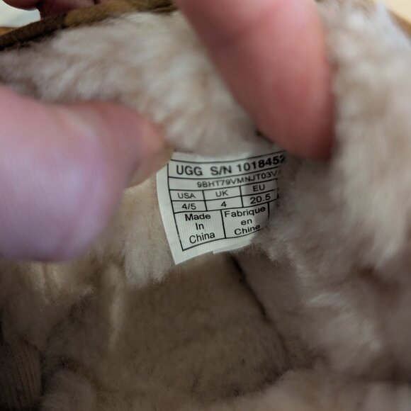 UGG Baby Jesse Bow II Size 4/5 - Picture 12 of 13